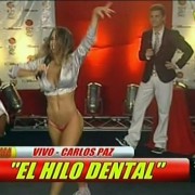 Cinthia Fernandez Cantando El Hilo Dental - Infama 18-02-11