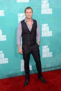 Крис Хемсворт (Chris Hemsworth) 2012 MTV Movie Awards (June 3) - 17xHQ B3e617196640860