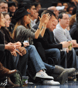 2187cb61464511.gif